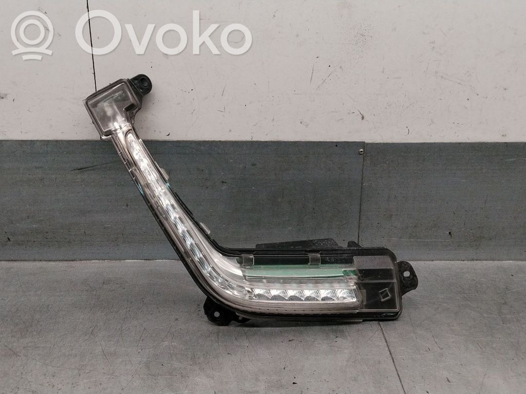Peugeot 308 Lampa przednia