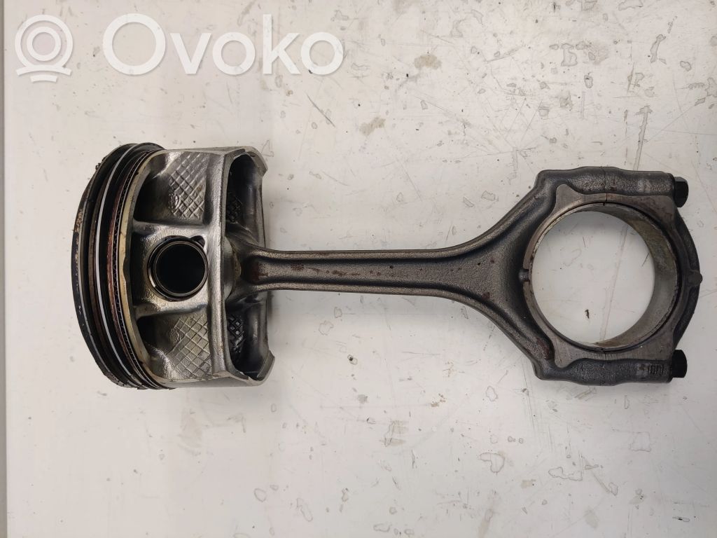 Chrysler Pacifica Piston with connecting rod 