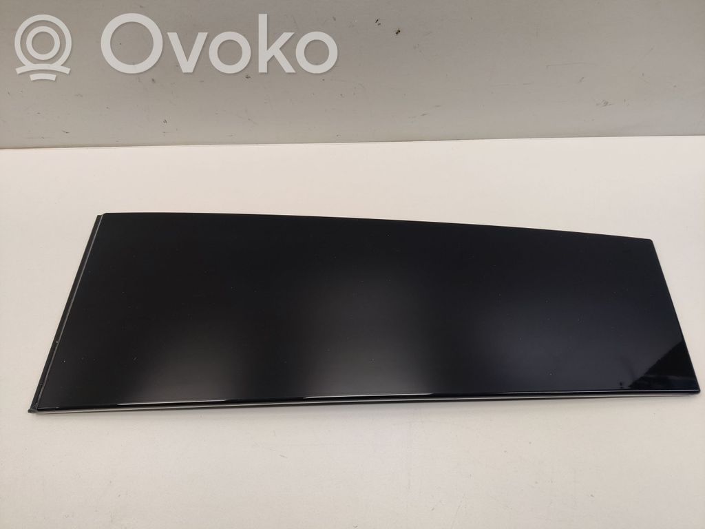 Chrysler Pacifica Door glass trim 