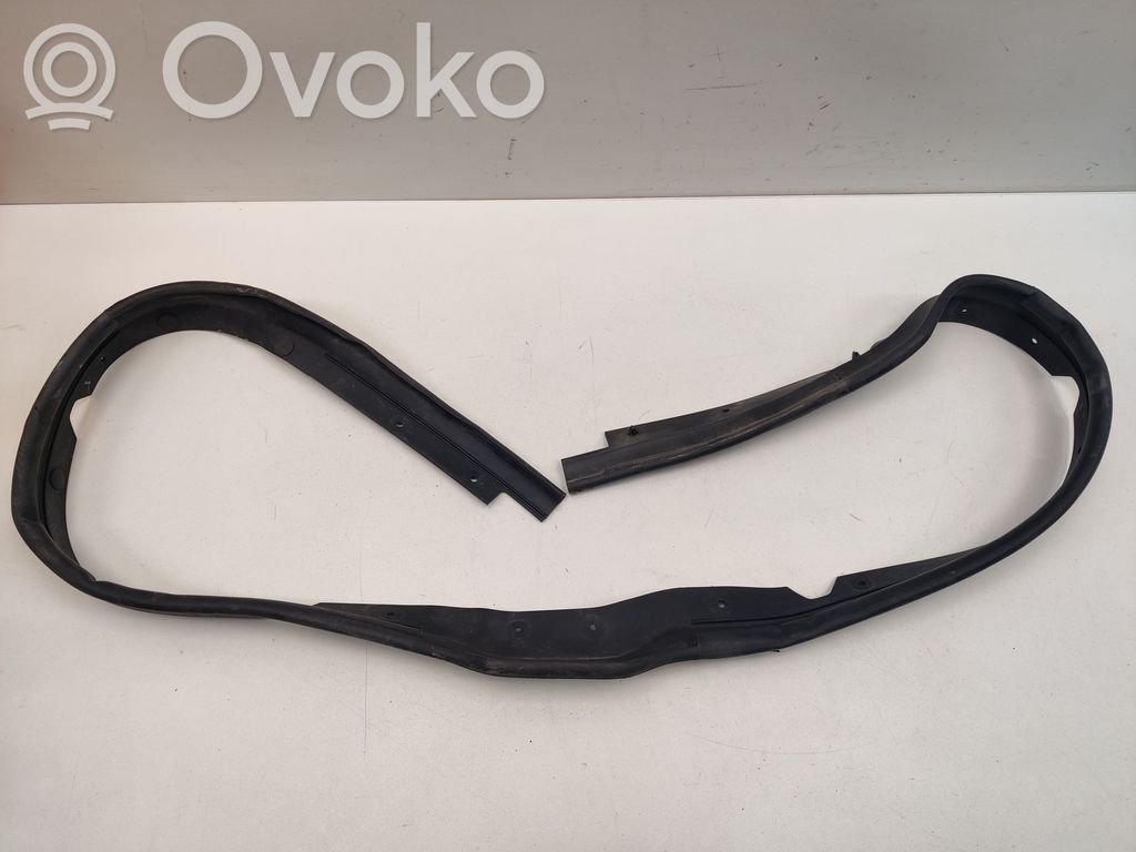 Engine compartment rubber   68291626AA,68291626AB