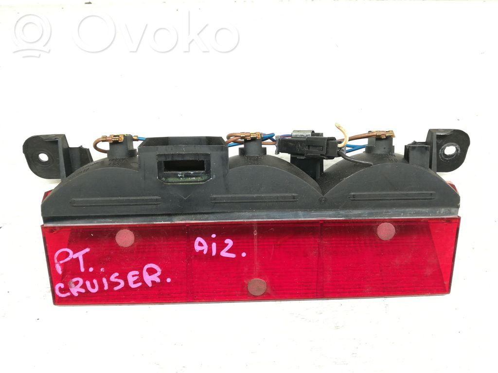 Chrysler PT Cruiser Third/center stoplight 