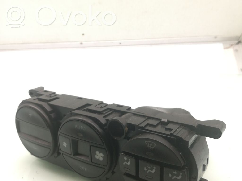 Climate control unit   69262209