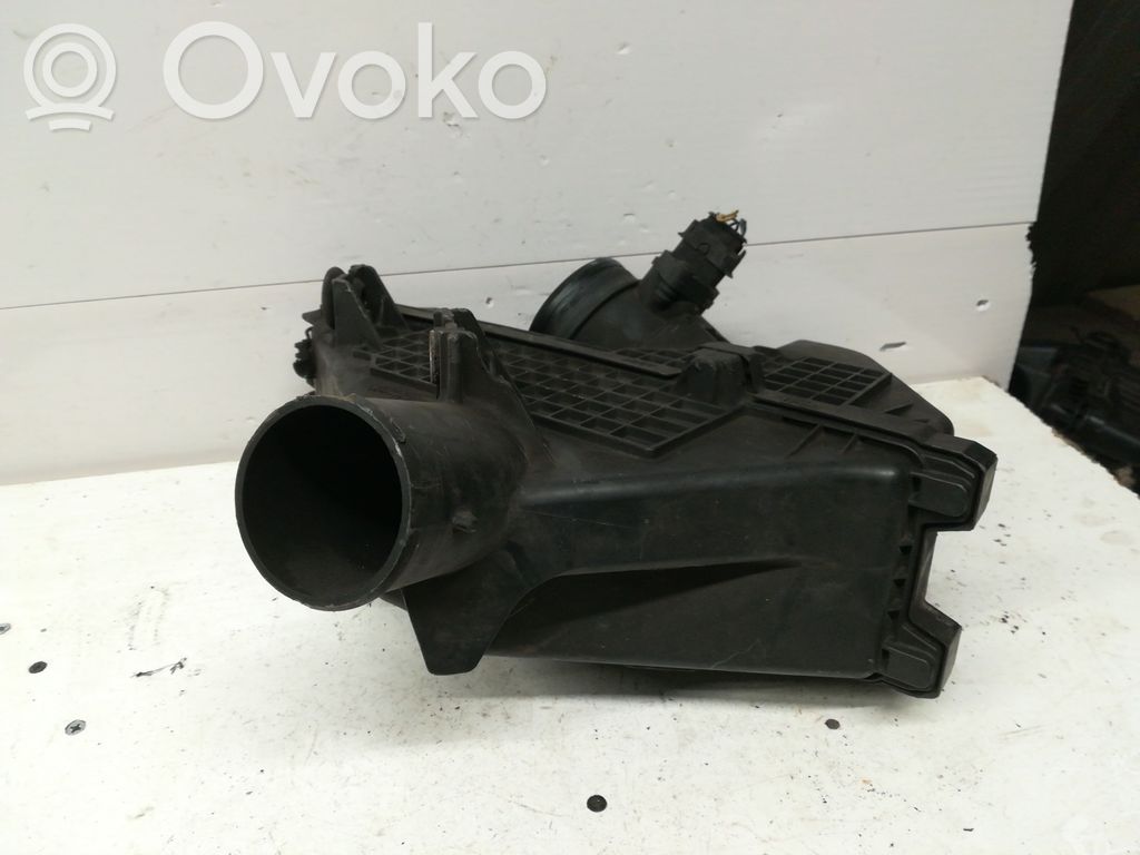 Honda Accord Air filter box 