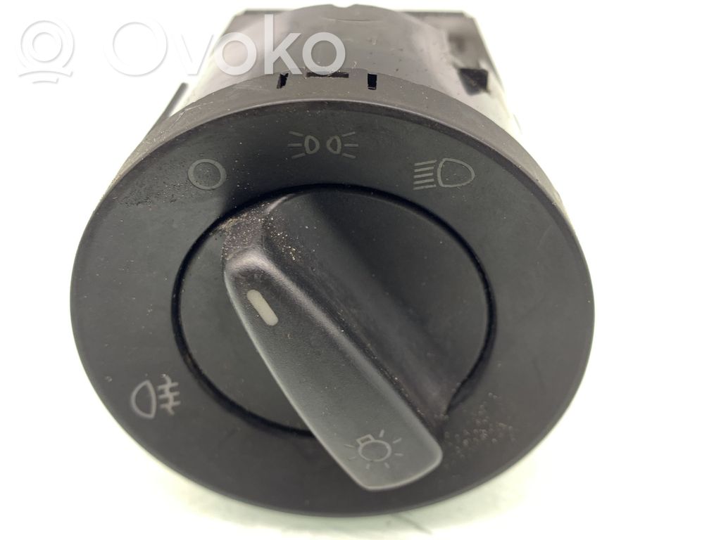 Light switch   BK73B0941531B