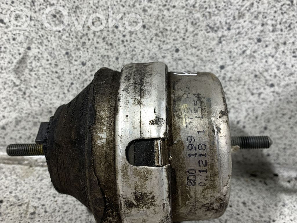 Audi A4 S4 B5 8D Engine mount bracket 