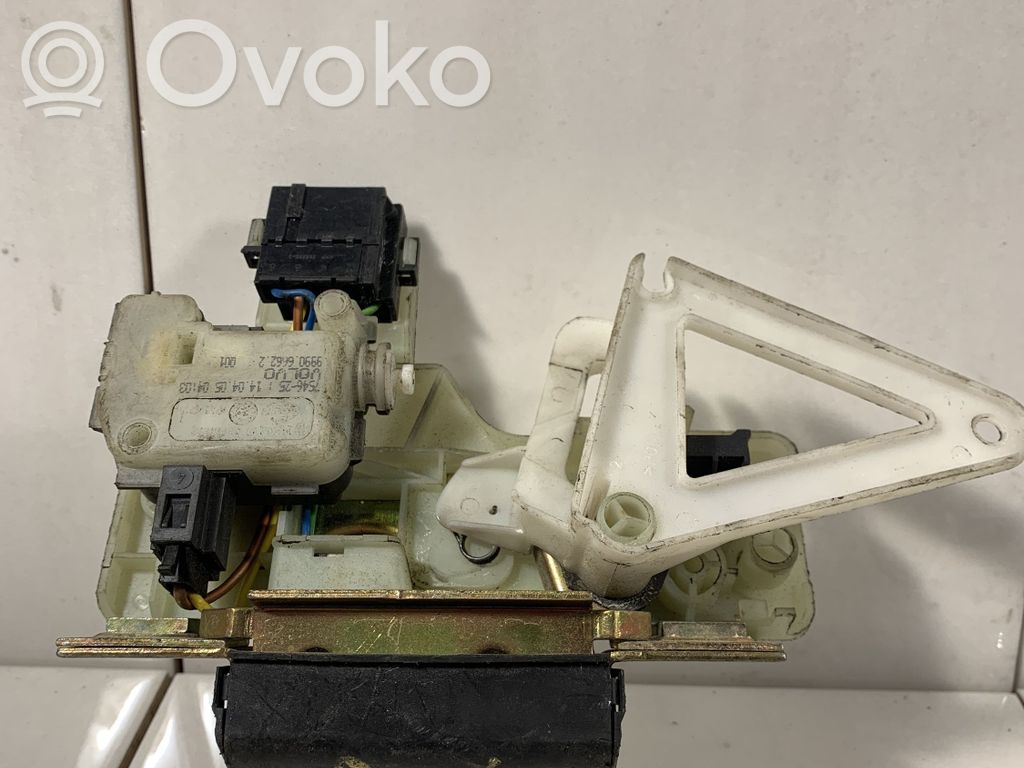 Volvo XC70 Tailgate/trunk/boot lock/catch/latch 