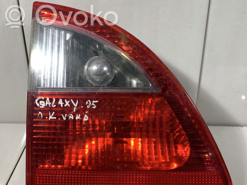 Tailgate rear/tail lights   7M5945093D