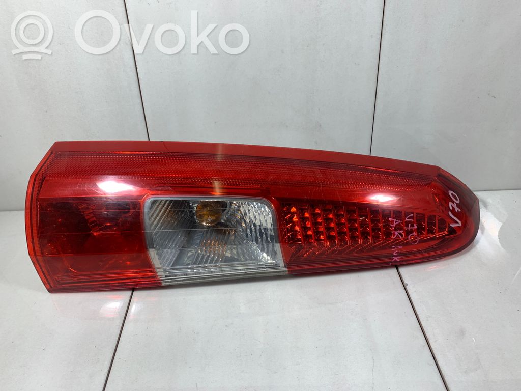 Volvo V70 Rear/tail lights 