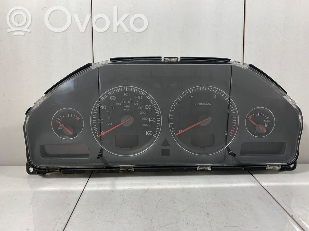 Volvo S60 Speedometer (instrument cluster) 