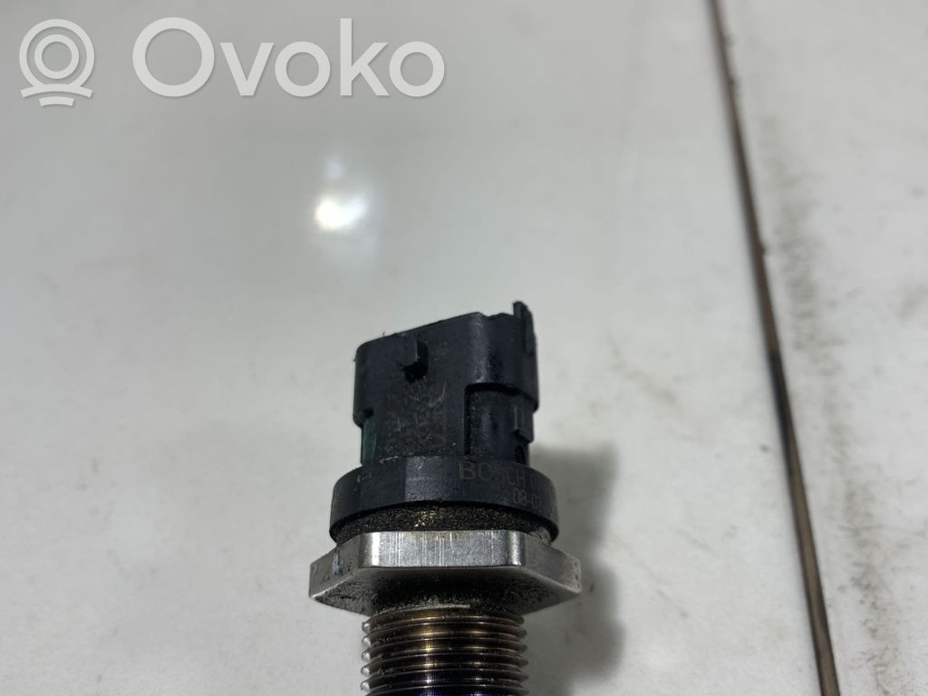 Sensor de presión de combustible   0281002903