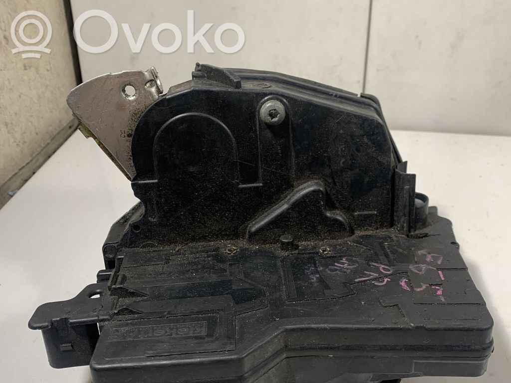 BMW 7 E65 E66 Front door lock 