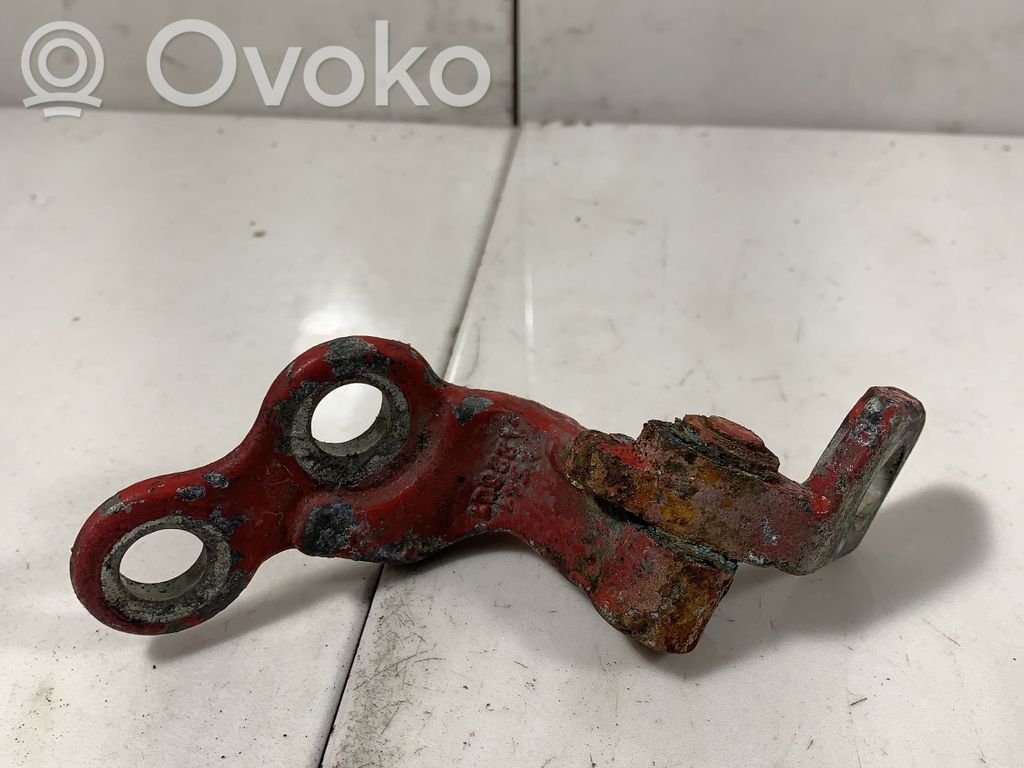 Ford Focus Front door lower hinge 