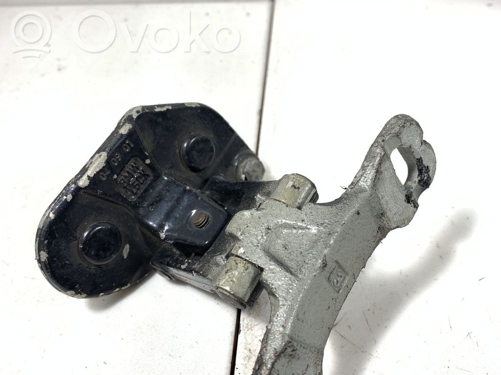 BMW 1 E81 E87 Tailgate/trunk/boot hinge 