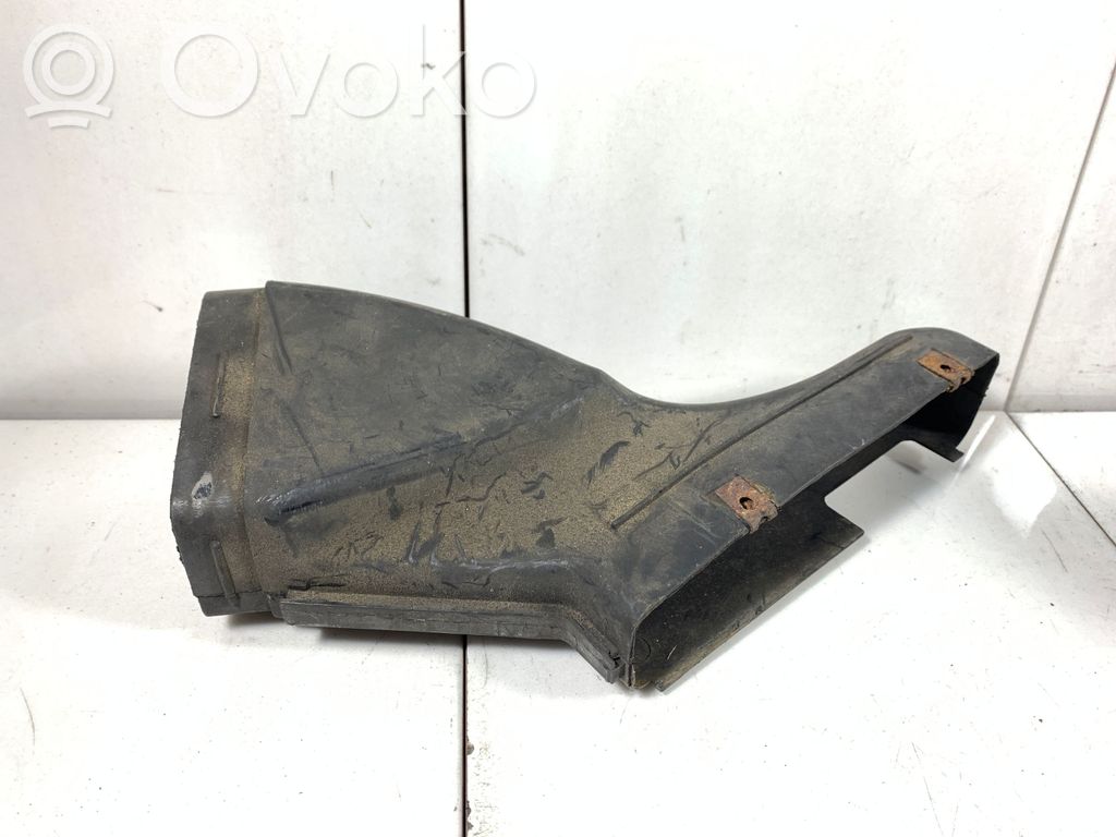Audi A4 S4 B5 8D Ilmanoton letku 