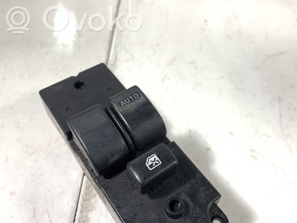 Mazda Premacy Electric window control switch 