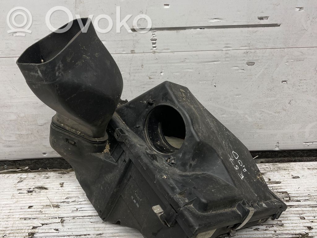 BMW 1 E81 E87 Air filter box 