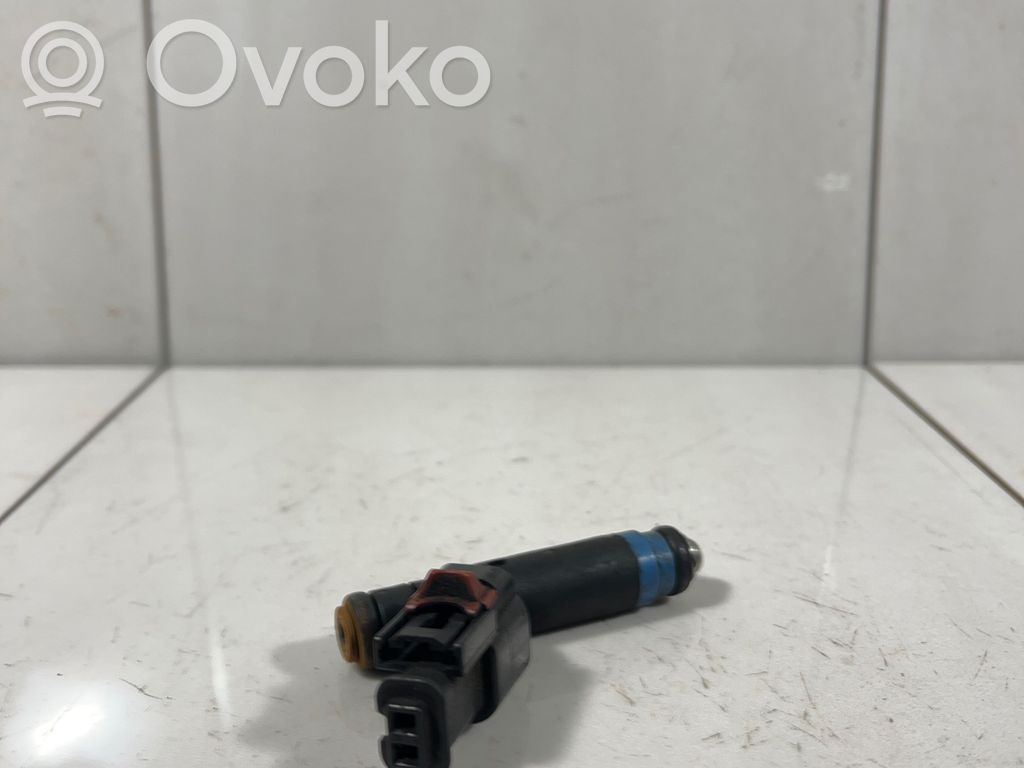 Jeep Grand Cherokee (WJ) Fuel injector 