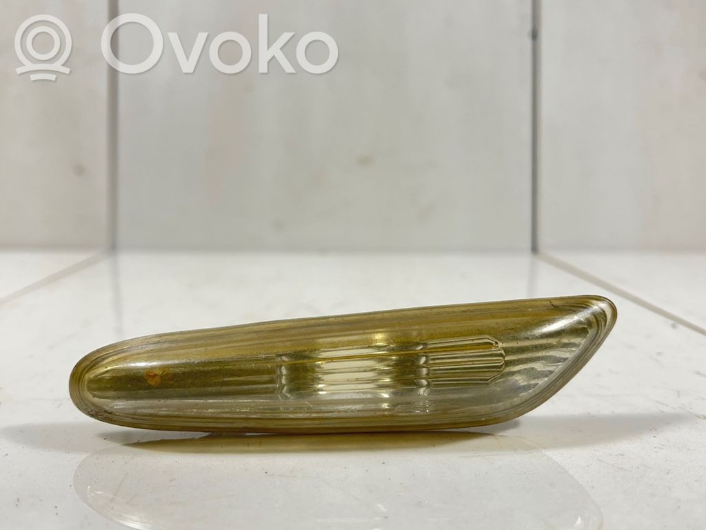 Front fender indicator light   6911371,34S0330,3403613,3418447,63133403613,63136911371,7165915