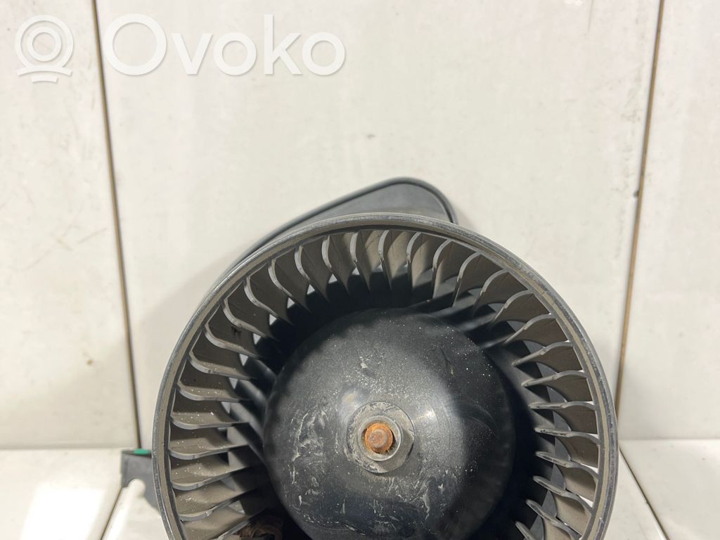 Opel Corsa D Pečiuko ventiliatorius/ putikas 