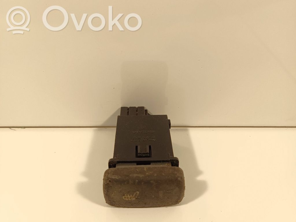 Volvo S40, V40 Interruptor de calefacción del asiento 
