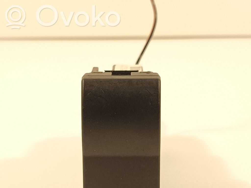 Mazda 3 I Other switches/knobs/shifts 