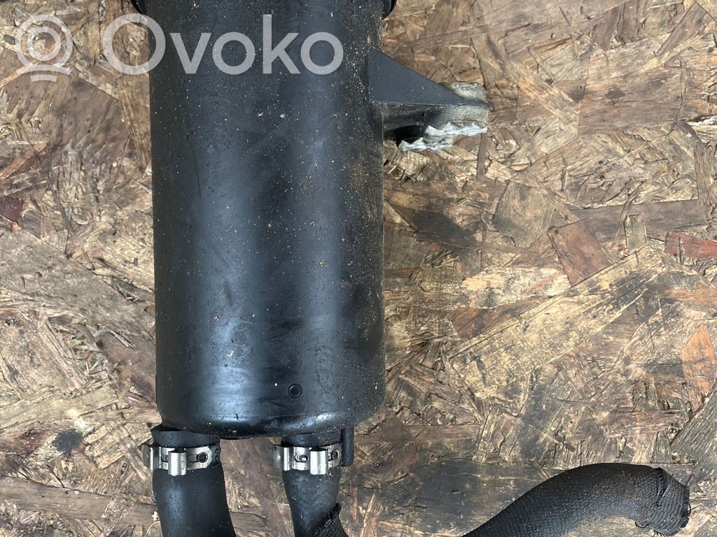 BMW X5 E70 Ohjaustehostimen nestesäiliö 