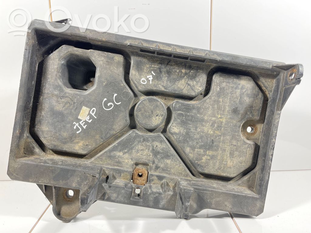 Jeep Grand Cherokee (WK) Battery tray 