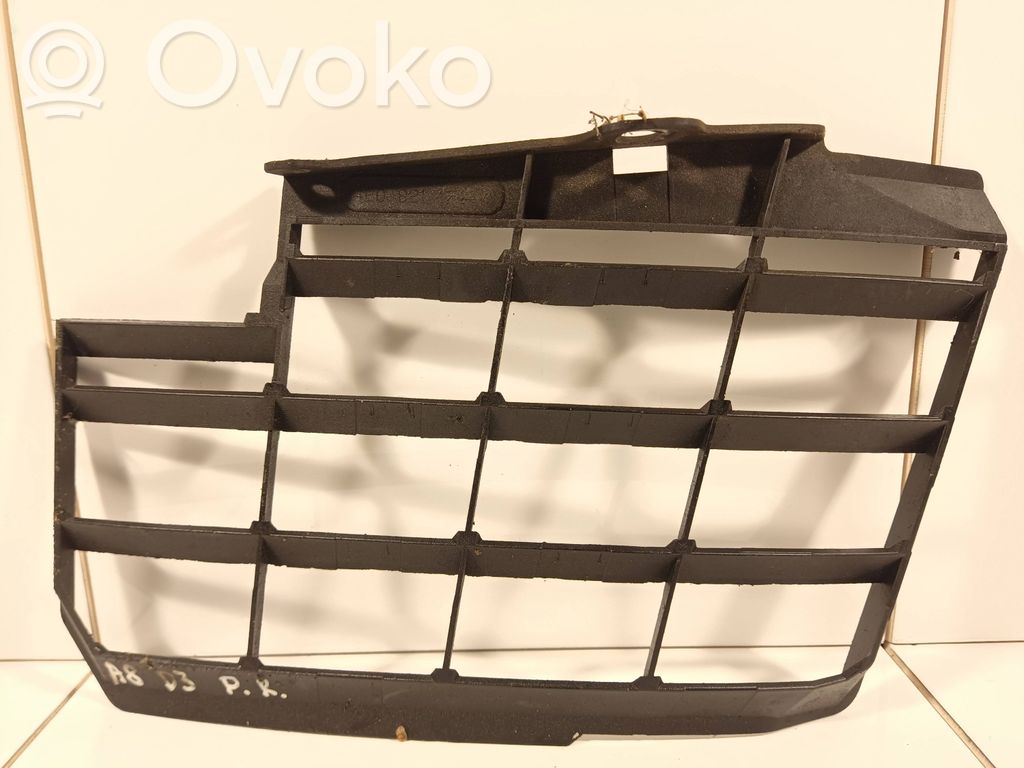 Front wheel arch liner splash guards   4E0821171M