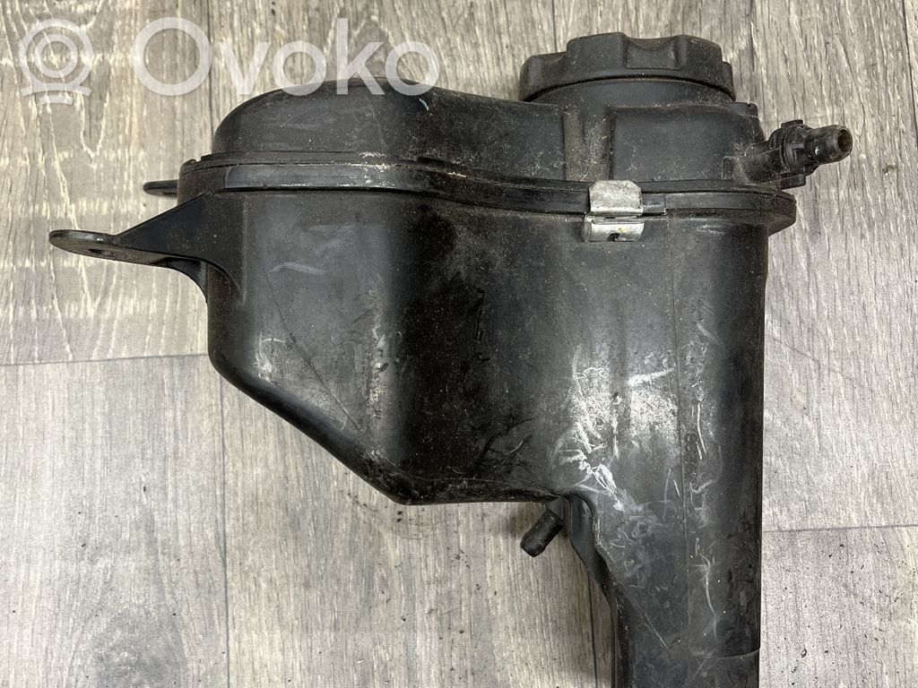 Aušinimo skysčio išsiplėtimo bakelis   7567462,756746201,10617211,106172