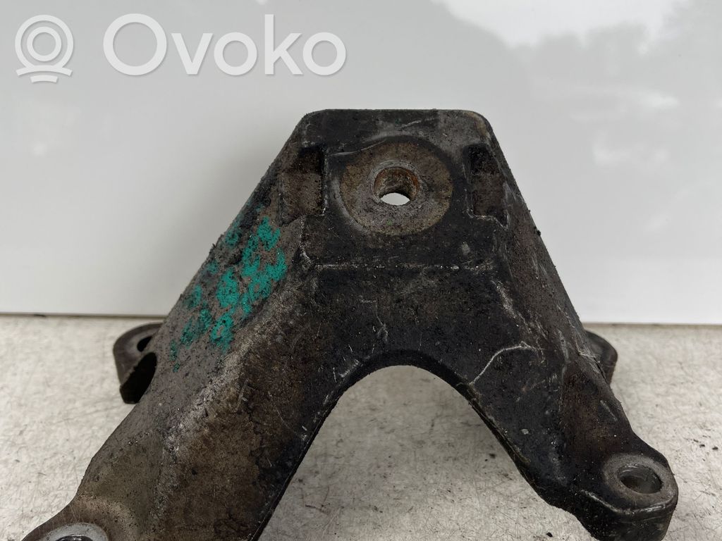 Engine mounting bracket   4F0199307M