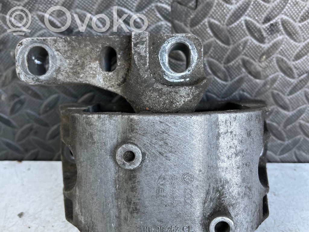 Audi TT Mk1 Engine mount bracket 