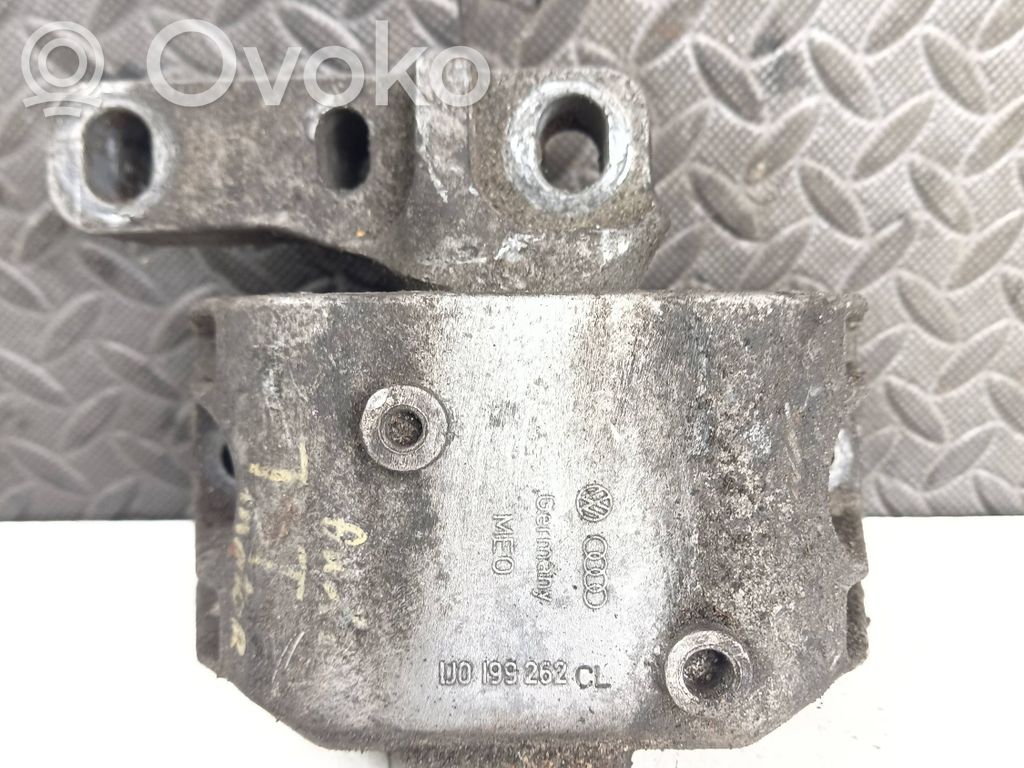 Engine mount bracket   1J0199262CL