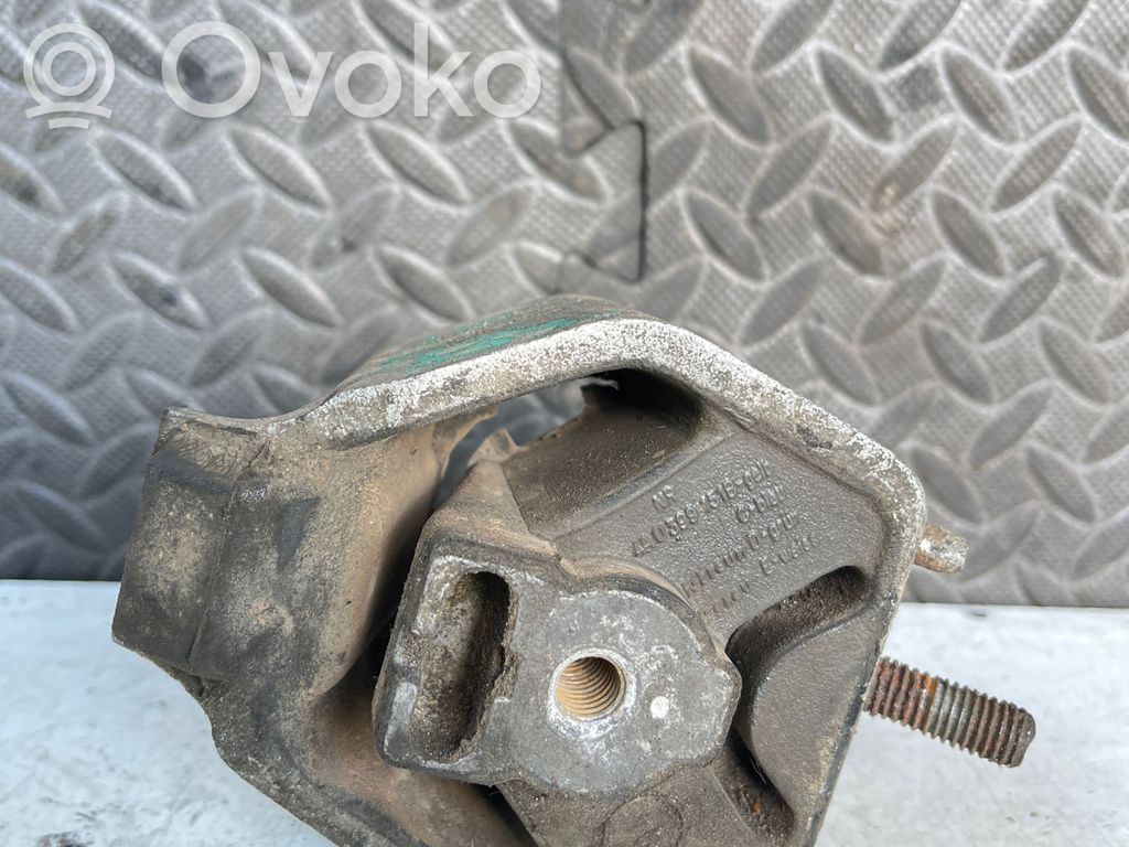 Audi A6 S6 C4 4A Engine mount bracket 