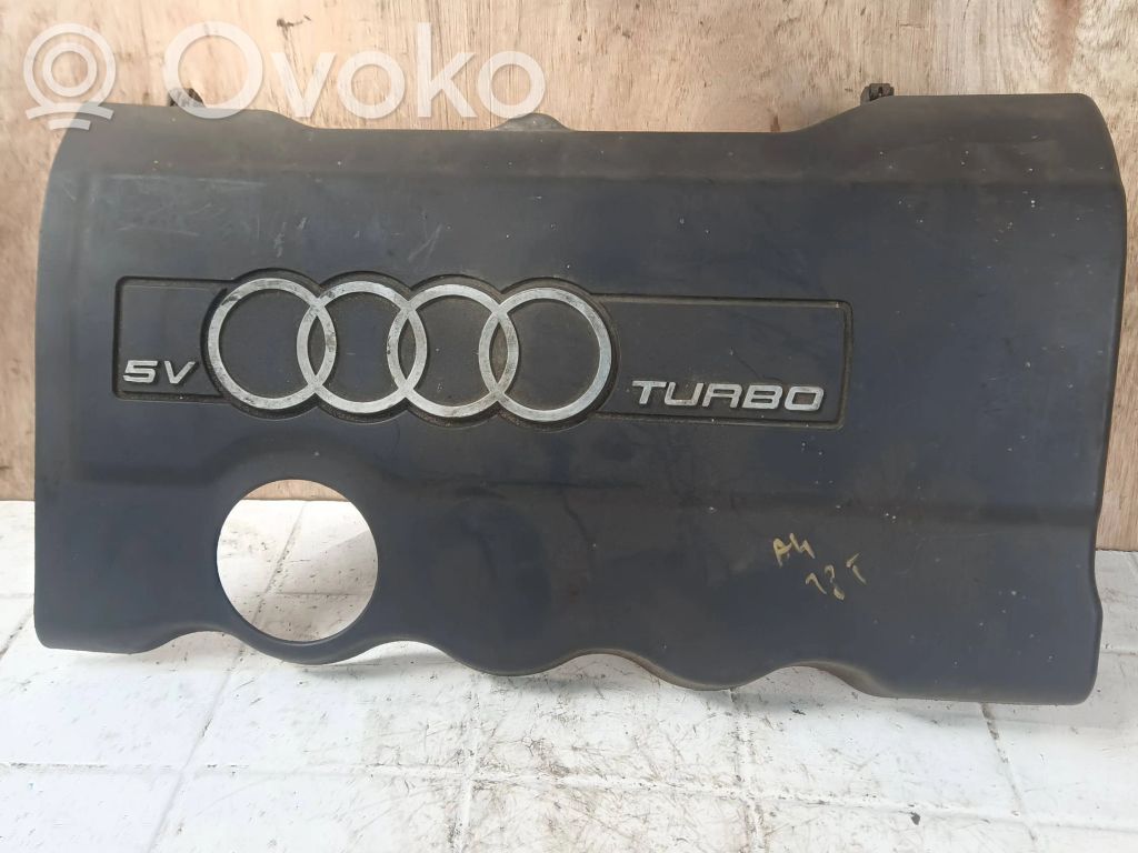 Audi A4 S4 B5 8D Couvercle cache moteur 