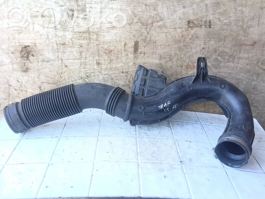 Rura / Wąż dolotowy powietrza   165755972R,93451664