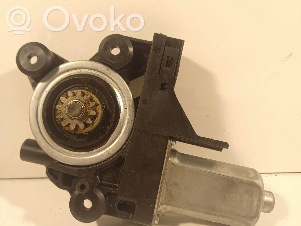 Volvo XC70 Priekinio lango pakelėjo varikliukas 