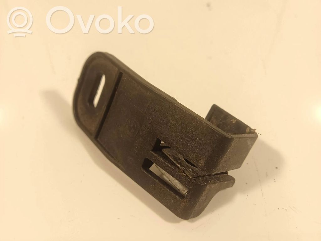 BMW 1 E81 E87 Headlight/headlamp mounting bracket 