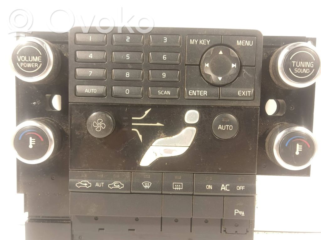 Volvo V70 Climate control unit 