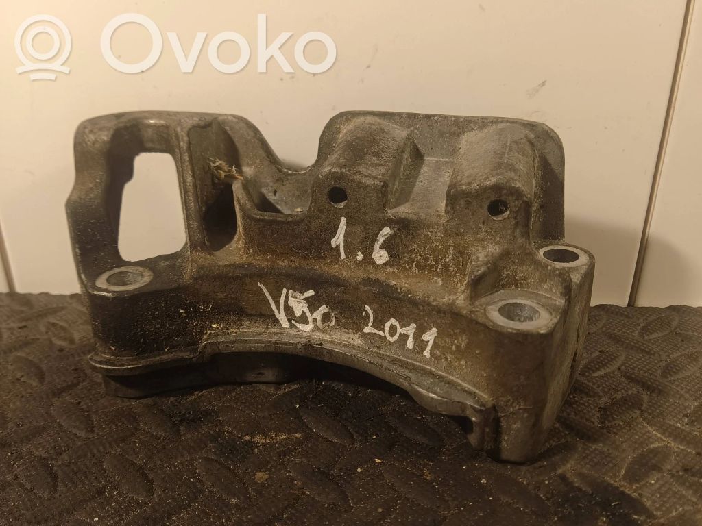 Volvo V50 Engine mounting bracket 
