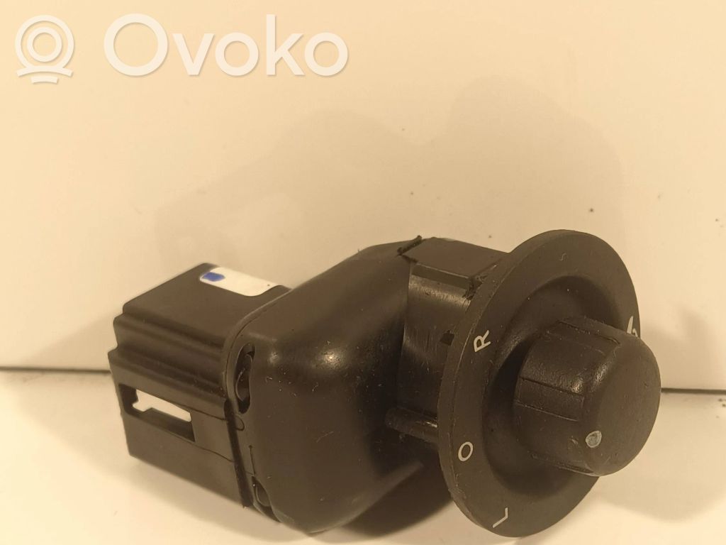 Jeep Grand Cherokee (WK) Wing mirror switch 