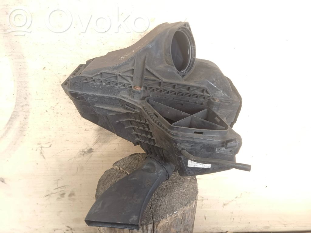 Audi A4 S4 B8 8K Luftfilterkasten 