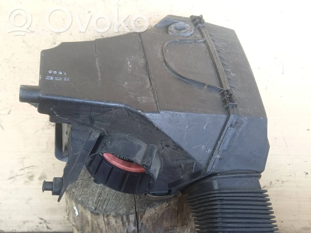Audi A6 S6 C6 4F Air filter box 