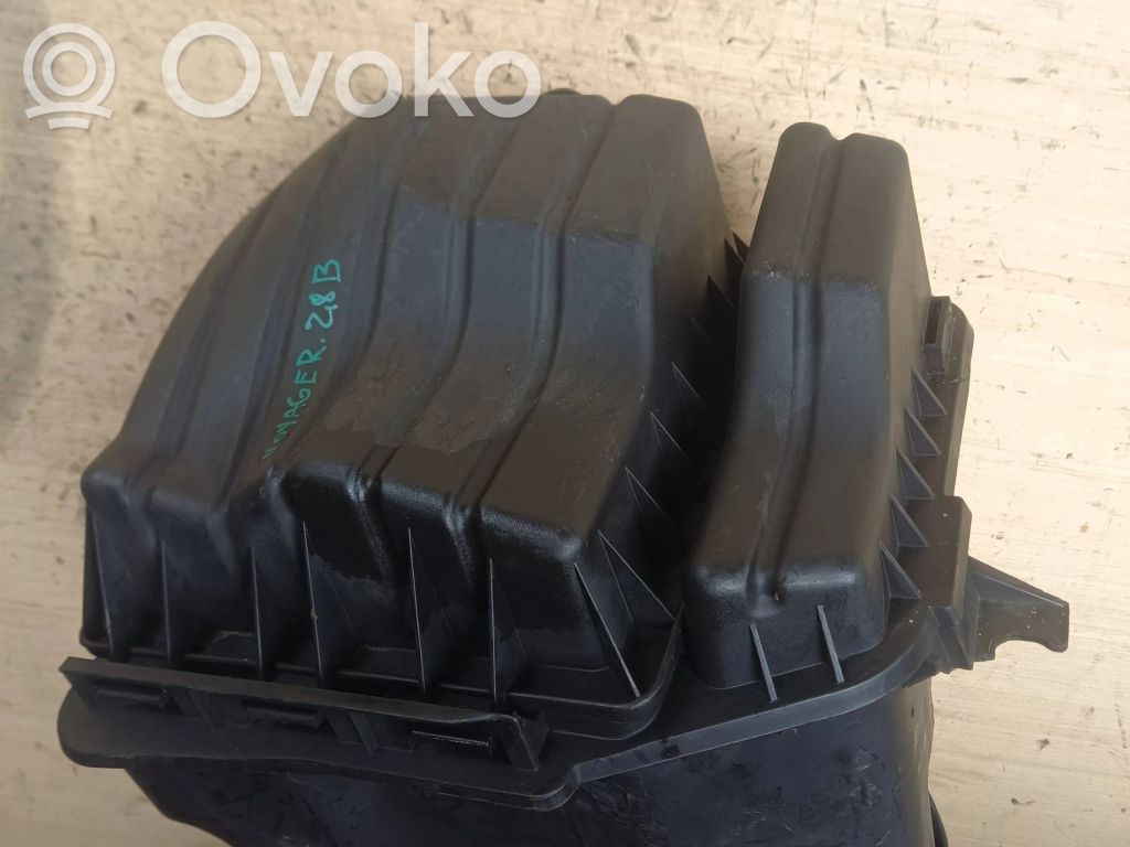 Chrysler Voyager Air filter box 