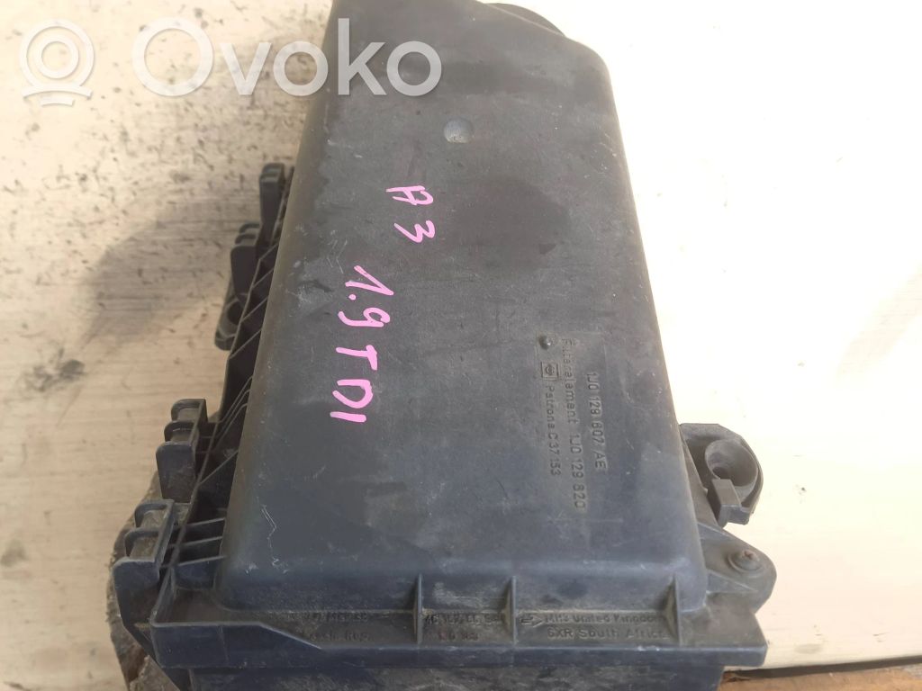 Audi A3 S3 8L Air filter box 