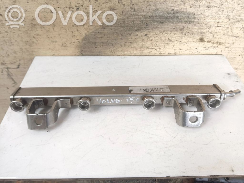 Volvo V50 Fuel main line pipe 