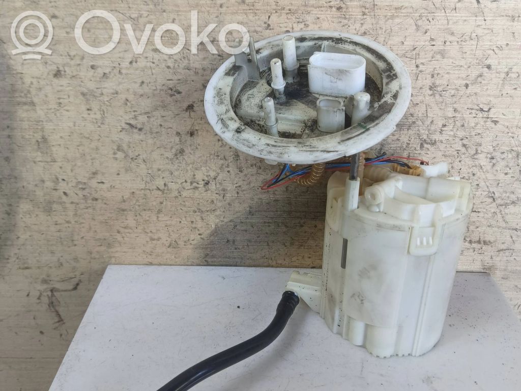 Audi A5 8T 8F Bomba interna de combustible 