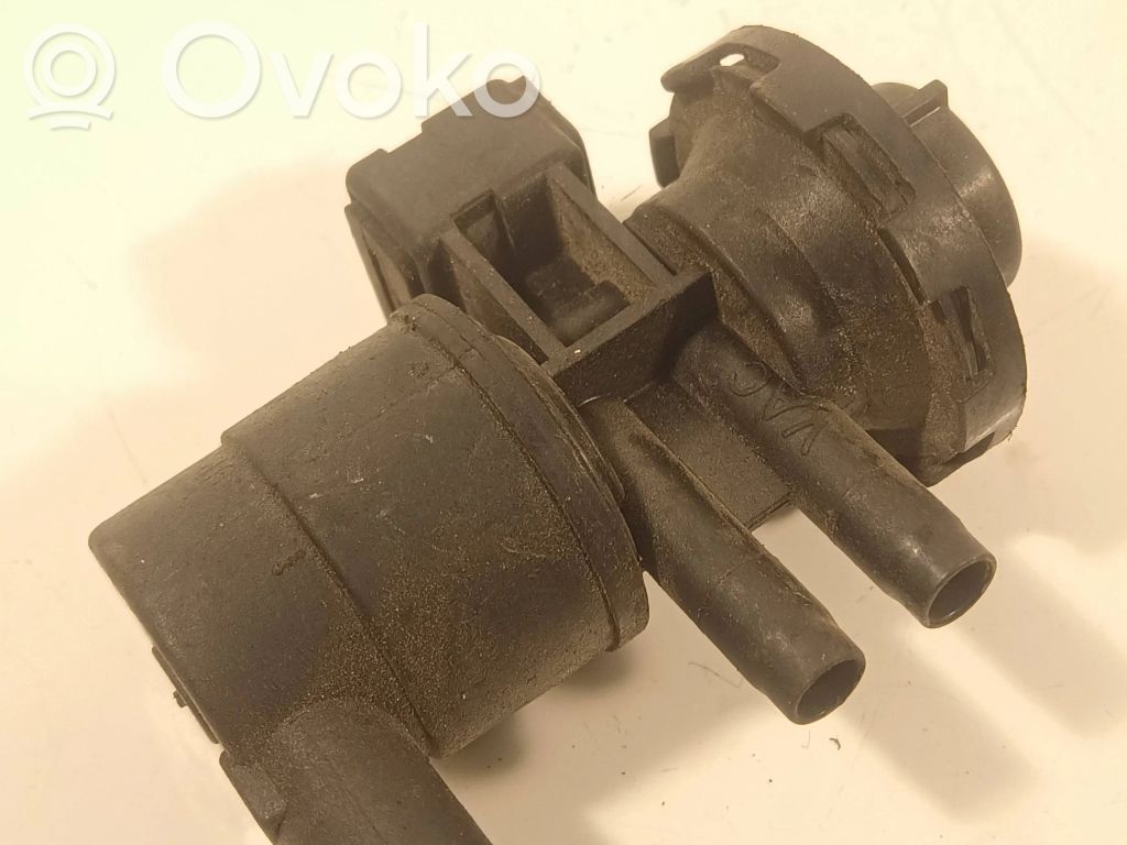 Jeep Grand Cherokee (WJ) Turbo solenoid valve 