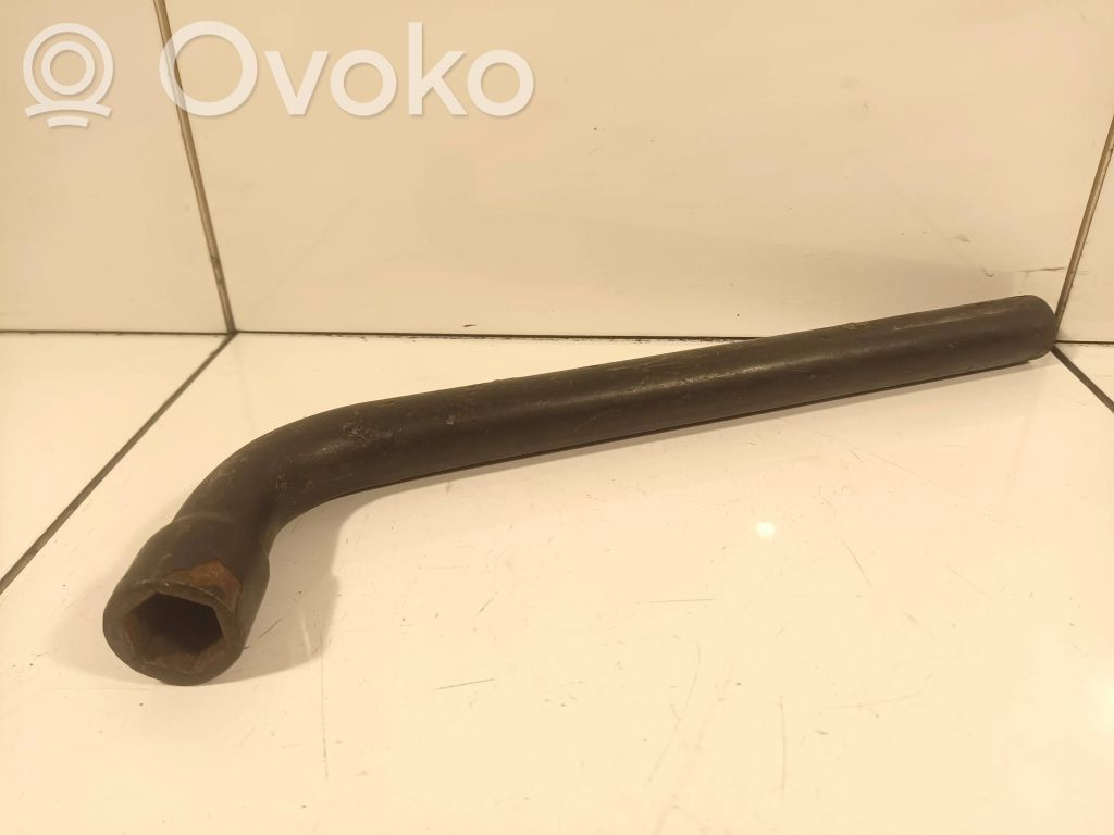 Opel Astra H Llave de tuercas de rueda 
