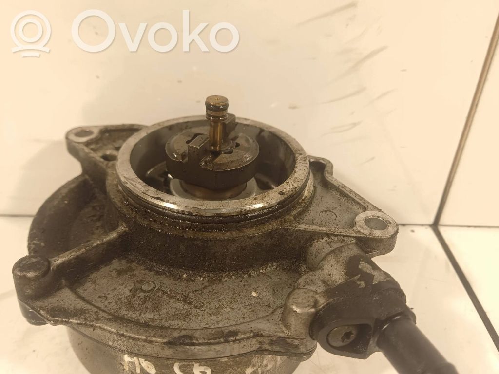 Audi A6 S6 C6 4F Vacuum pump 