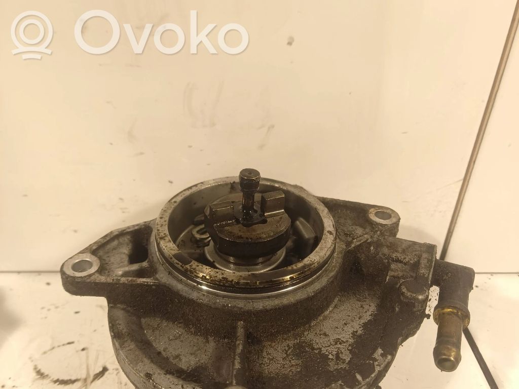 Audi A5 8T 8F Vacuum pump 